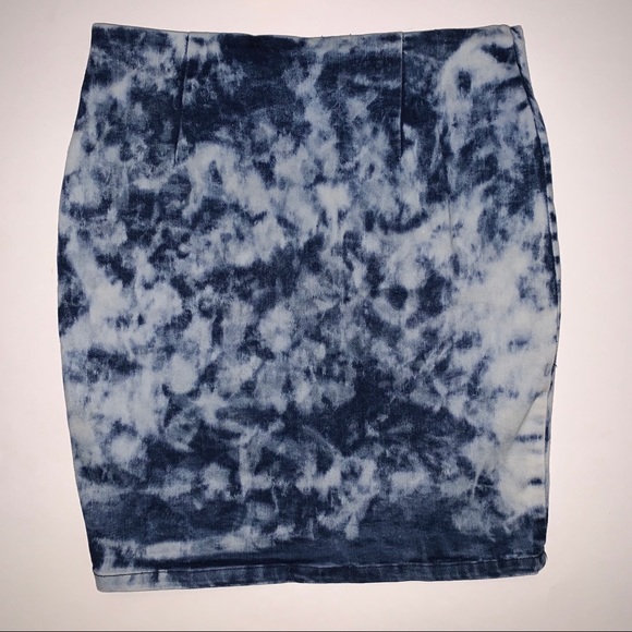 3/$25 Mebon by Machine Jeans Acid Wash Denim Skirt - Picture 3 of 4